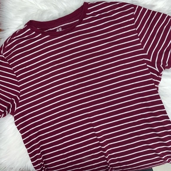 5/$35💥H&M Big Boys Striped Tee - Picture 3 of 3